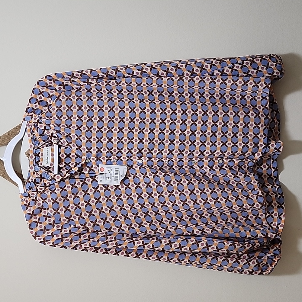 LONG-SLEEVE BLOUSE